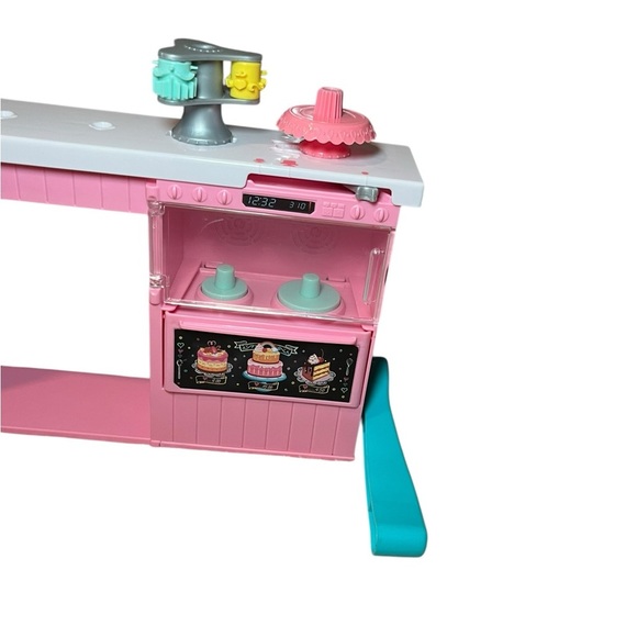 Barbie kitchen set Pink Cake Decorating - Picture 2 of 4